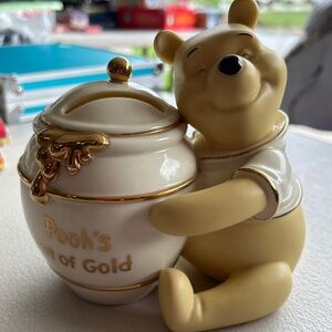 Pooh’s pot of gold piggy bank